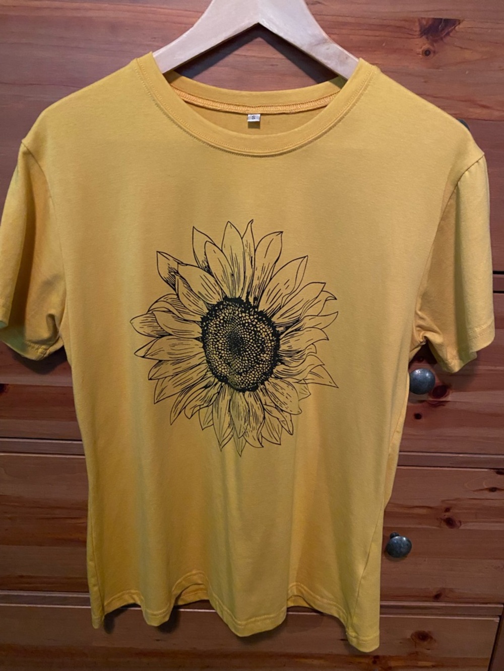 Women's Yellow Sunflower Graphic Short Sleeve Tee